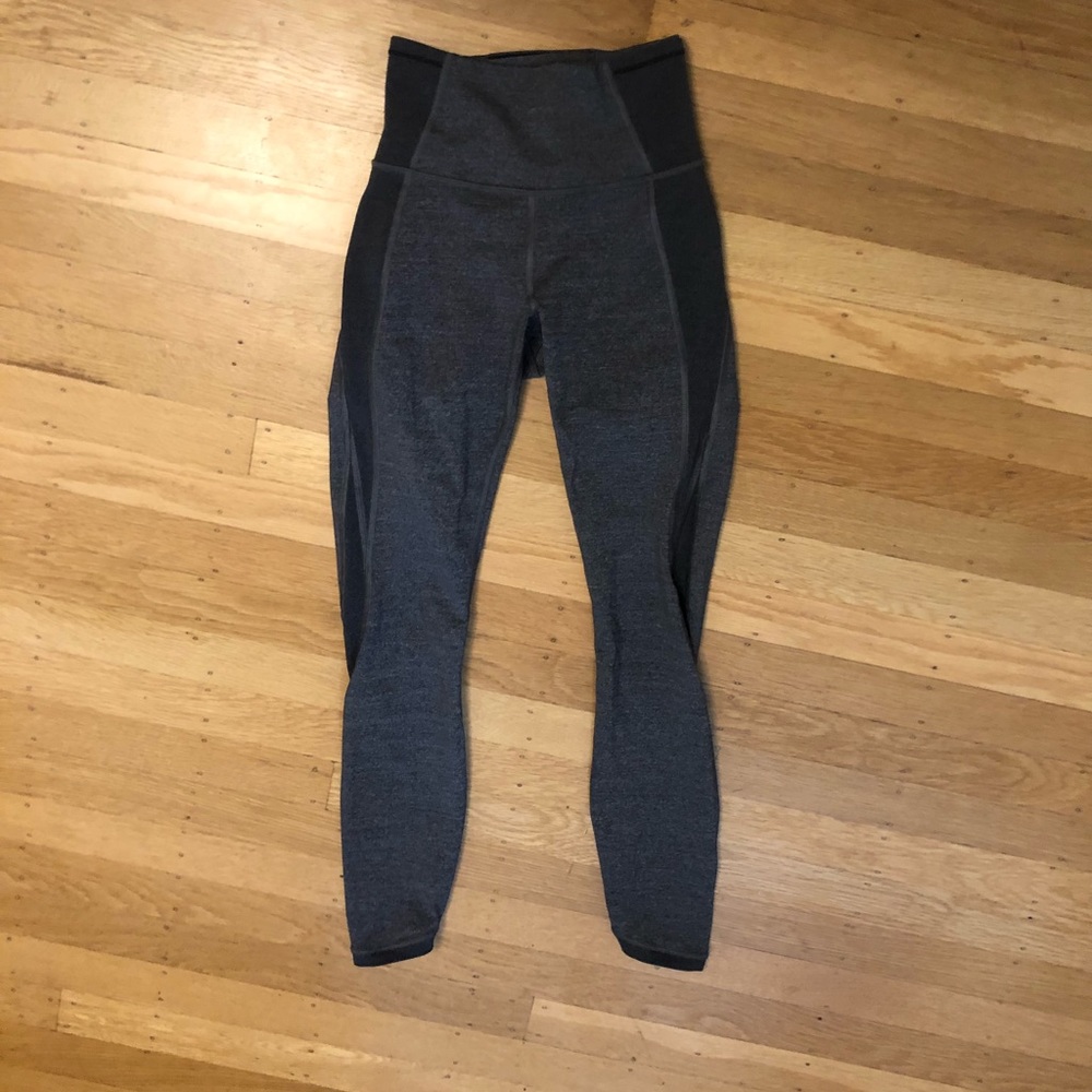 Lululemon size 2 yoga pants